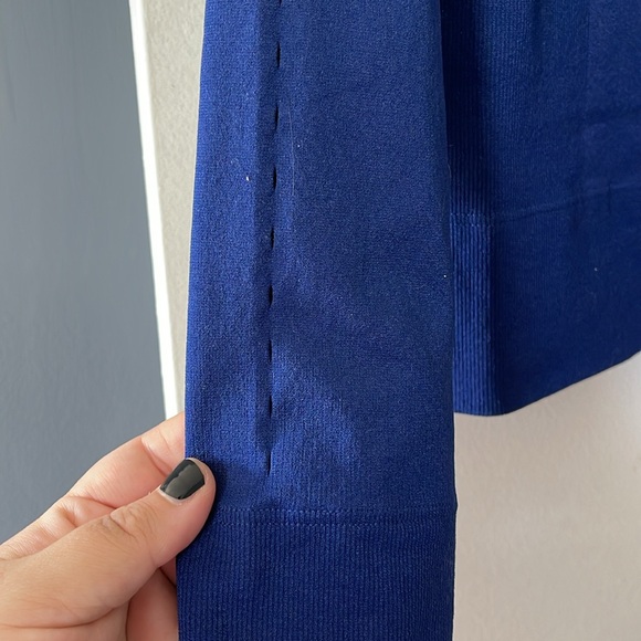 Fabletics women’s navy zip up - Picture 3 of 4